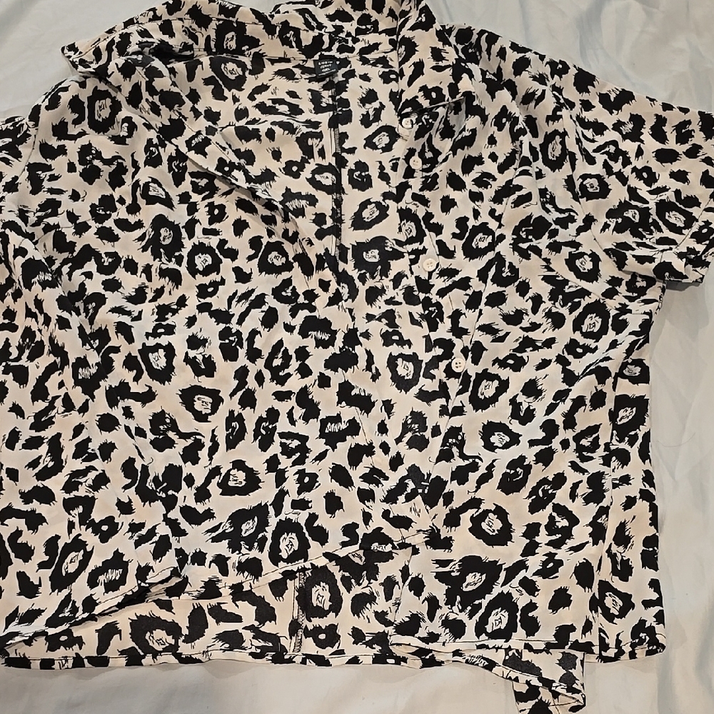 SHEIN Black and White Leopard Print Pajama Set - Picture 3 of 5